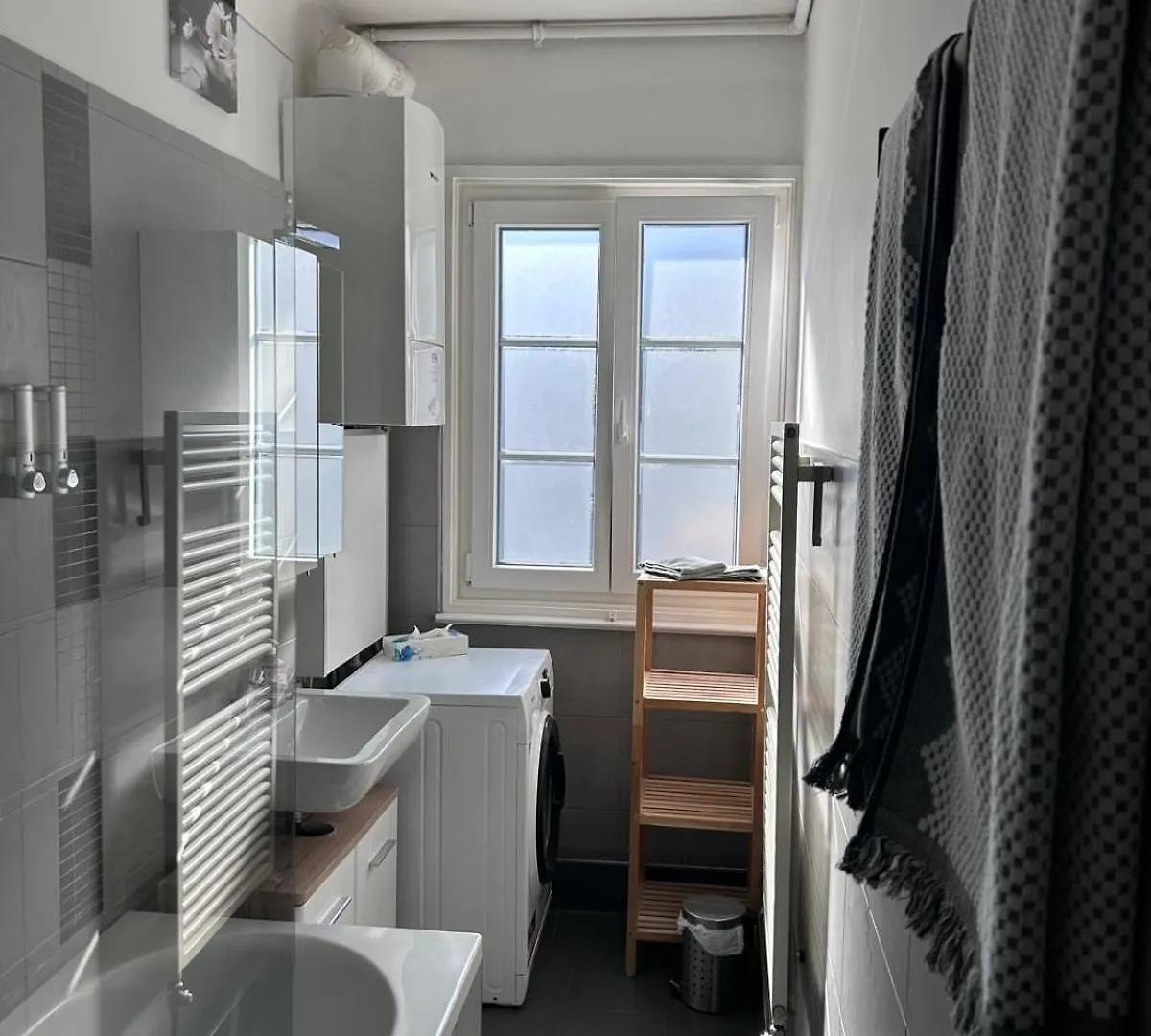 Charmante 2-Zi-Altbau-Wohnung - 5 Min Zum Dom バンベルク アパート