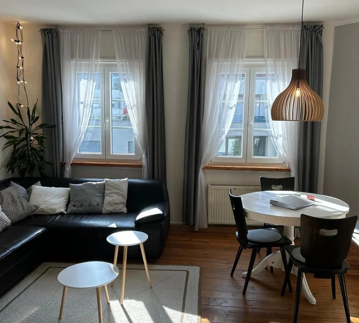 Charmante 2-Zi-Altbau-Wohnung - 5 Min Zum Dom バンベルク