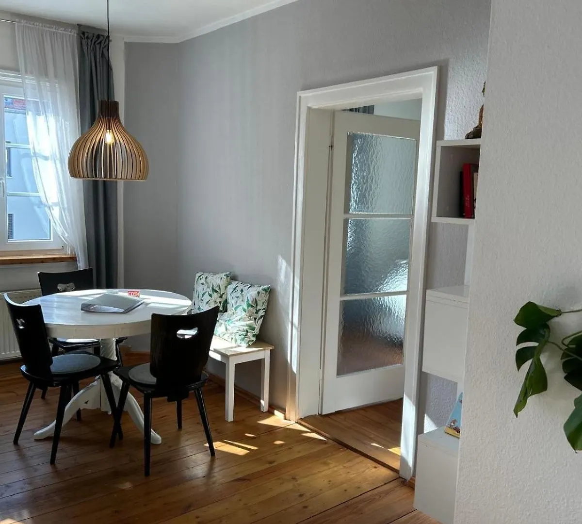 Charmante 2-Zi-Altbau-Wohnung - 5 Min Zum Dom バンベルク